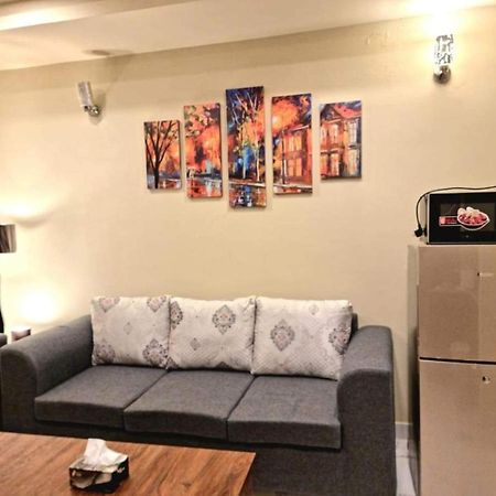 Comfortable & Lovely 1 Bed Apt In Bahria Town 拉瓦尔品第 外观 照片
