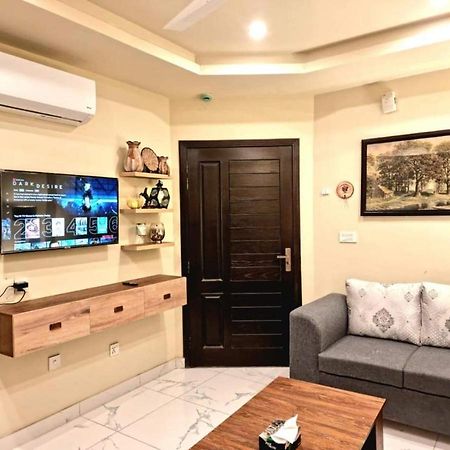 Comfortable & Lovely 1 Bed Apt In Bahria Town 拉瓦尔品第 外观 照片